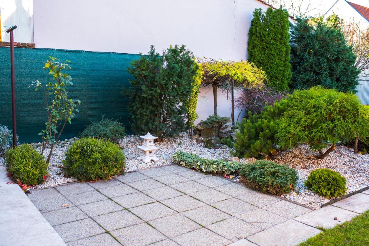 Piestany House With Garden Veronika Esterno foto
